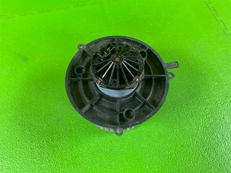 Мотор печки Тойота Териос Кид в Анжеро-Судженске 113143