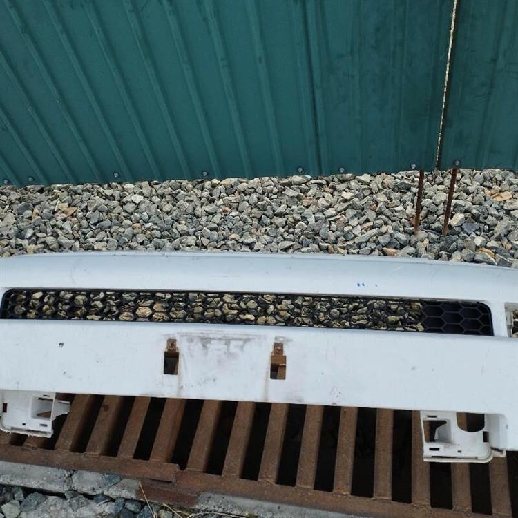 Решетка радиатора Тойота ББ в Анжеро-Судженске 87564